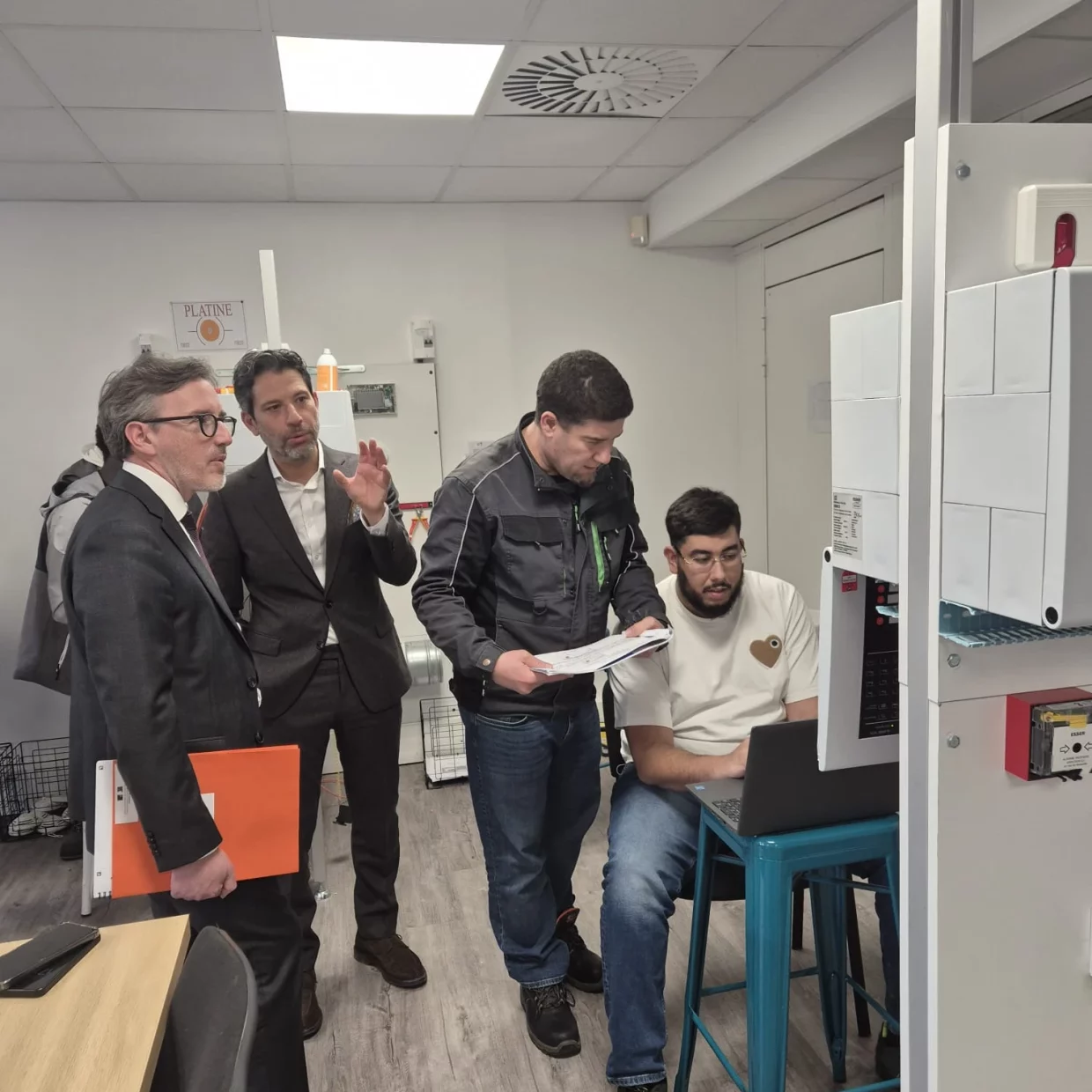 Visite Du Préfet Du Val De Marne Chez Estya 2